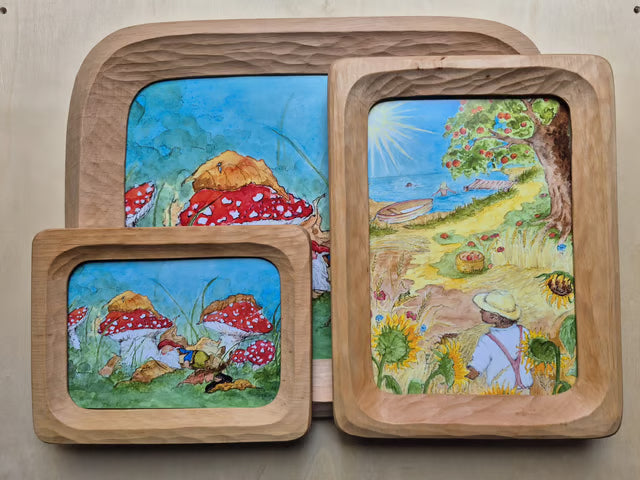 Houten lijsten en standaards