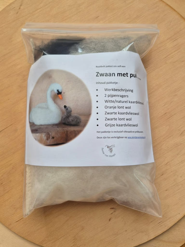 Schwan mit einem Zug