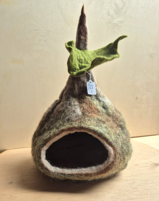 Huisje bruin/groen/wit